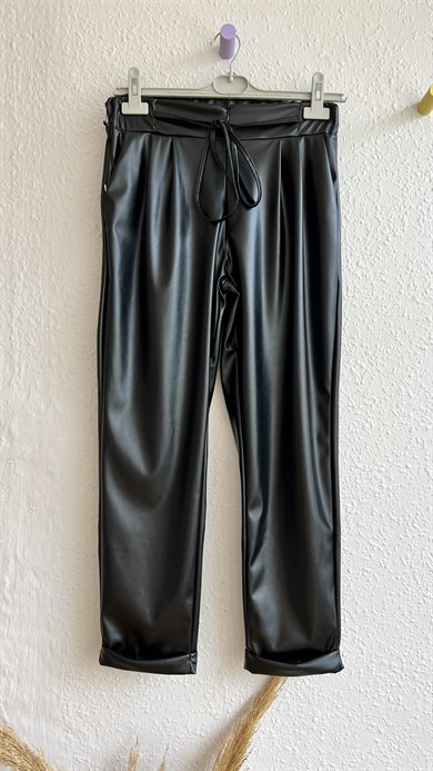 Lina  Havuc Model Deri Pantolon Siyah